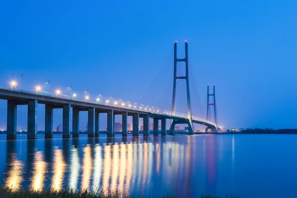 A segunda ponte de jiujiang à noite — Fotografia de Stock