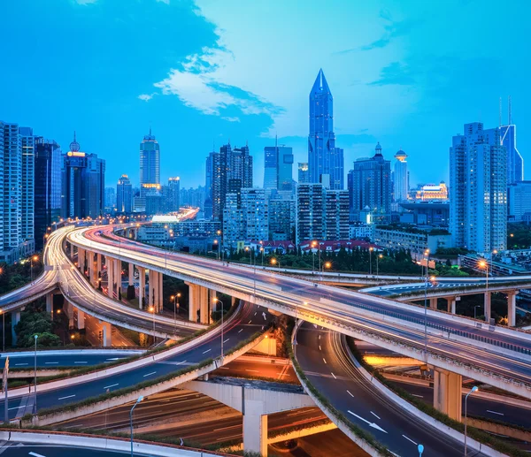 City interchange overpass at dusk — Stock Photo, Image