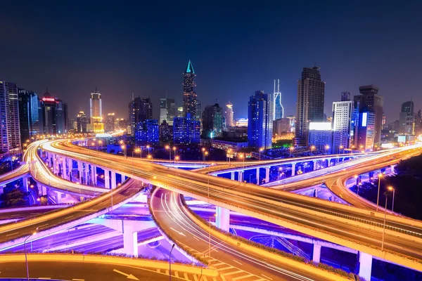 Shanghai interchange överfart på natten — Stockfoto