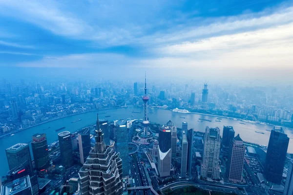 Vista aérea de la escena del atardecer en Shanghai — Foto de Stock