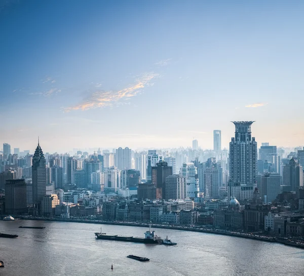 Nahaufnahme von Shanghai in der Abenddämmerung — Stockfoto