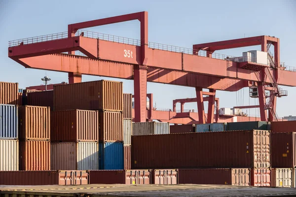 Container Yard Gantry Crane Close Modern Logistics Background — Fotografia de Stock