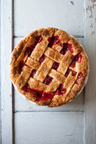 Tarta Cereza Casera Con Corteza Celosía — Foto de Stock