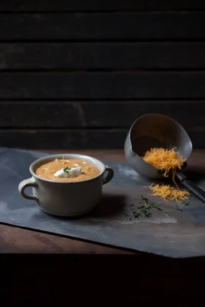 Ocktoberfest German Celebration Meal Beer Cheese Soup — Stock Photo, Image