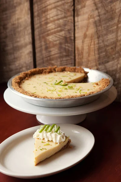 Restaurant Style Southern Key Lime Pie — 스톡 사진