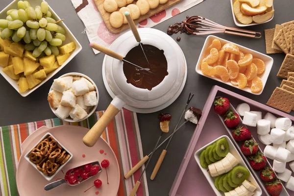 Make Build Your Own Chocolate Fondue Dessert Bar Station — Stock Photo, Image