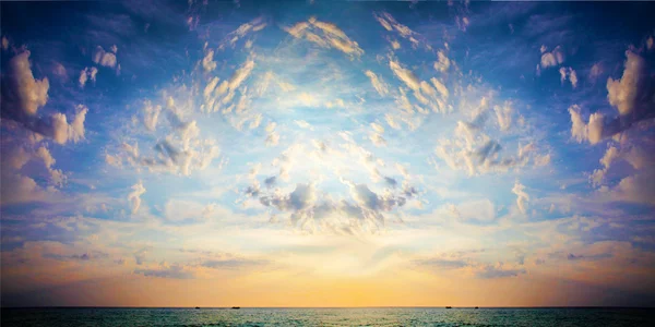 Mar e paisagem celestial — Fotografia de Stock