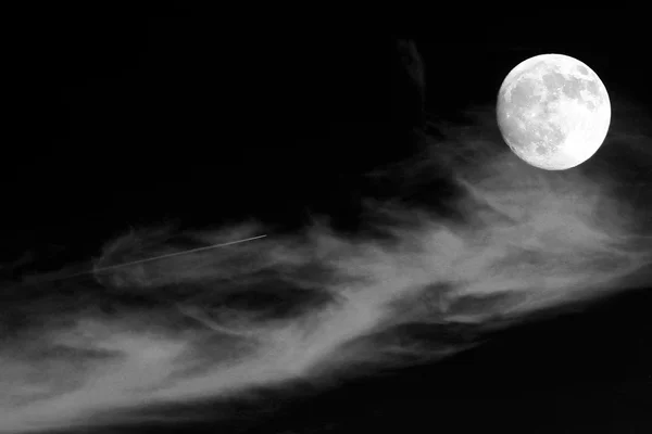 Měsíc v prostoru — Stock fotografie