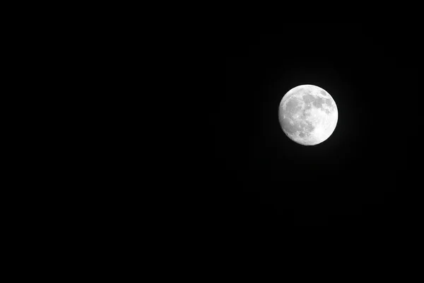 Luna nello spazio — Foto Stock