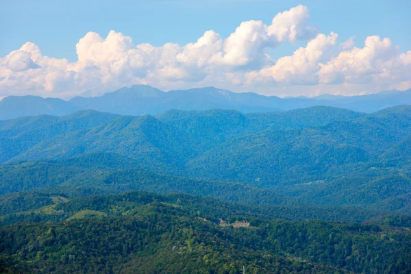 Picos de montanha — Fotografia de Stock