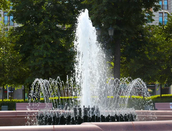 Belle Fontaine Ville Sur Place Pouchkine Moscou Russie — Photo