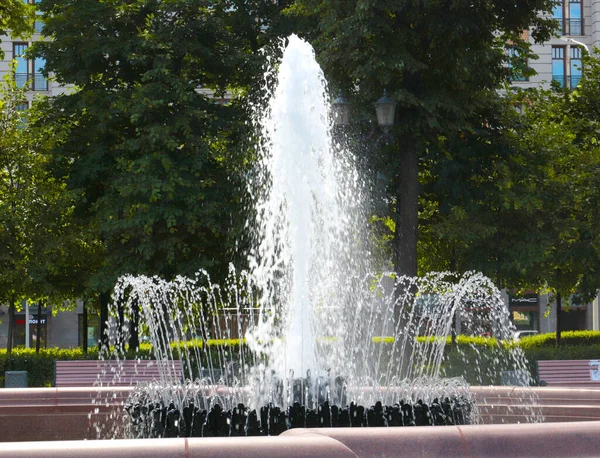 Hermosa Fuente Ciudad Plaza Pushkin Moscú Rusia — Foto de Stock