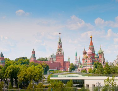Moskova Kremlin ve Vasilyevski 'nin güzel kubbeleri Rusya' dan geliyor.