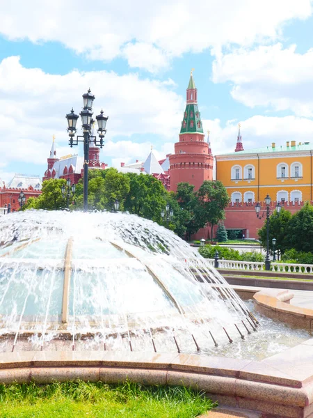 Fuente Ciudad Cerca Salida Del Metro Okhotny Ryad Moscú Rusia — Foto de Stock