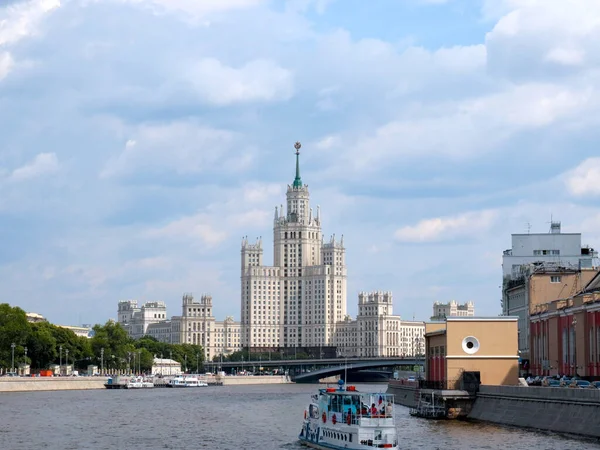 Multi Storey Residential Building Kotelnecheskaya Embankment Yauza River Moscow Russia — Stock Photo, Image
