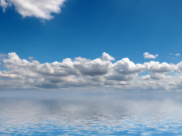 Красиве Відображення Хмарного Неба Спокійній Океанічній Воді — стокове фото