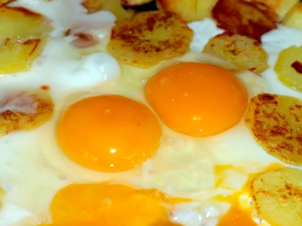 Deliciosos Huevos Revueltos Fritos Como Parte Desayuno Matutino — Foto de Stock