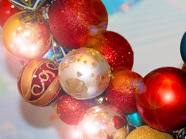 Hermosa Guirnalda Decorativa Año Nuevo Bolas Navidad Lujo Multicolor — Foto de Stock