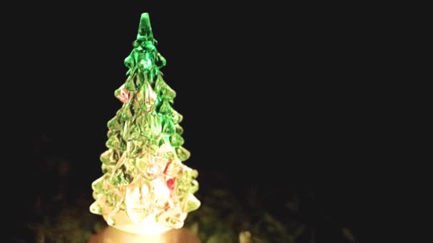 Wazig Gloeien Lampen Feestelijk Decoratief Speelgoed Kerstboom — Stockvideo
