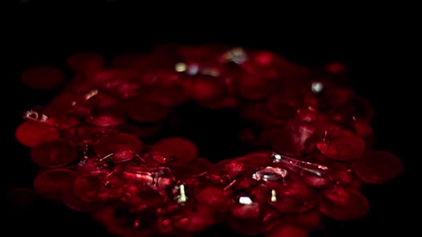 Gotas Líquido Rojo Sangre Joyas Junto Rublos Rusos Metálicos — Vídeos de Stock