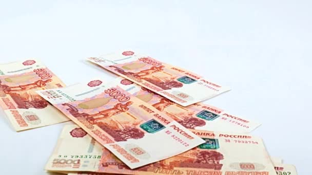 Spokojny Spadek Pięciotysięcznych Banknotów Rosyjskich Rubli Sterty Finansowej — Wideo stockowe