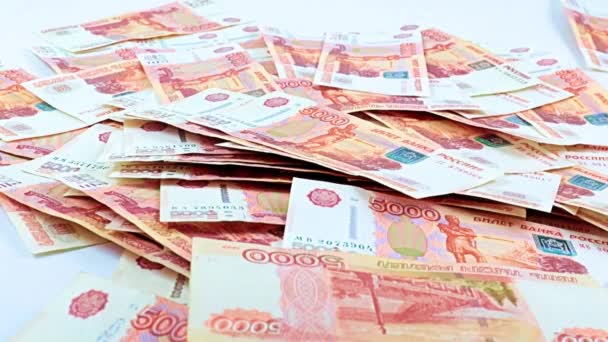 Chute Calme Cinq Mille Billets Roubles Russes Dans Tas Financier — Video