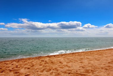 Aktif eğlence için güzel kumlu sahil