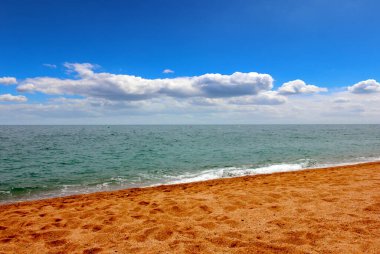 Aktif eğlence için güzel kumlu sahil