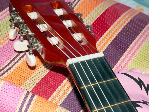 Kapron Strings Pegs Classical Six String Guitar — Φωτογραφία Αρχείου