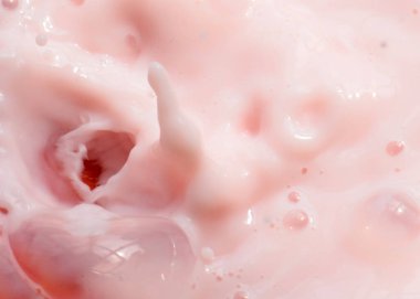 Yüzeyde bir damla pembe sıvı