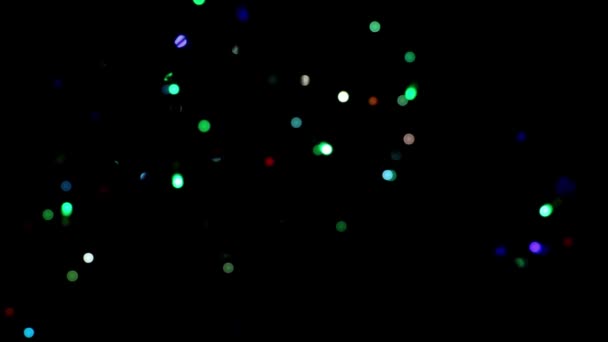 Niewyraźne Plamy Światła Podczas Pracy Świątecznej Girlandy Żarówką — Wideo stockowe