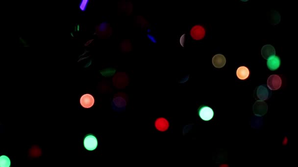 Manchas Embaçadas Luz Trabalhar Uma Grinalda Festiva Com Uma Lâmpada — Vídeo de Stock