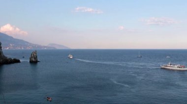 Kırım Cumhuriyeti Yalta kenti yakınlarındaki Karadeniz 'in güzel suları