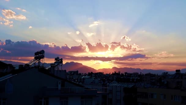 Красивые Лучи Солнца Закате Городе Анталья Турция — стоковое видео