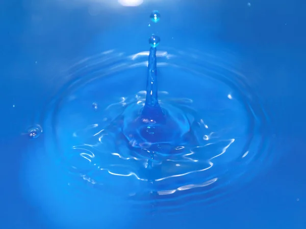 Amazing Pattern Surface Liquid Hitting Water Drop — Stock Photo, Image