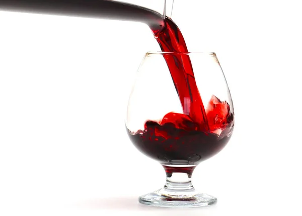 Vin Rouge Fait Des Vagues Lorsqu Est Versé Dans Verre — Photo