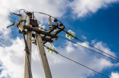 yüksek gerilim hattı