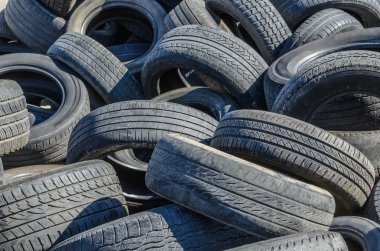 eski araba lastikleri