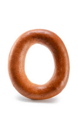 Yumuşak gölgeli beyaz arkaplanda simit