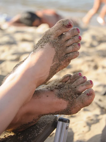 Füße im Sand — Stockfoto