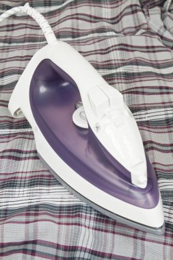 Elektrikli Buharlı Ütü