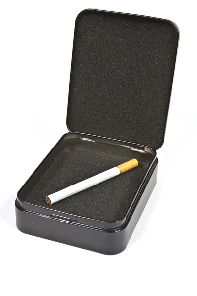 Un solo cigarrillo — Foto de Stock