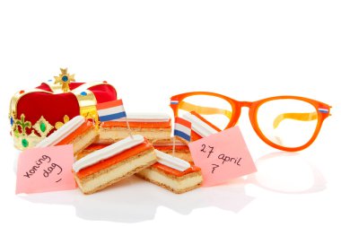 taç ve gözlük ile tipik Hollanda tompouce tatlı