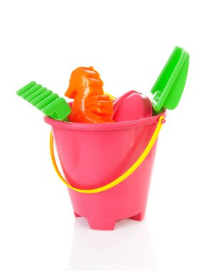plastik renkli plaj oyuncakları