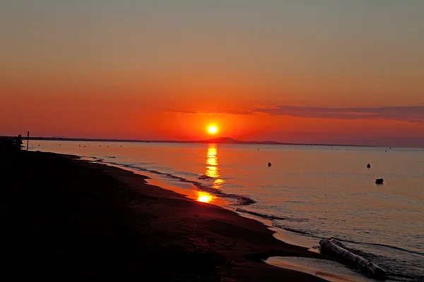 Soluppgången över havet — Stockfoto