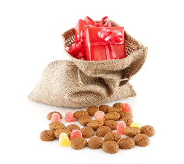 tipik Hollanda kutlama: sinterklaas sürprizlerle çanta ve