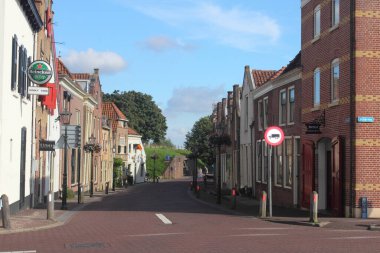 Middelharnis, Hollanda 'nın Goeree-Overflakkee adasında 10 Ağustos 2016 tarihinde kurulmuş bir şehirdir.                    