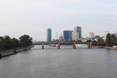 Frankfurt, Almanya 11 Ekim 2016: Finans bölgesinin gökdelenleri