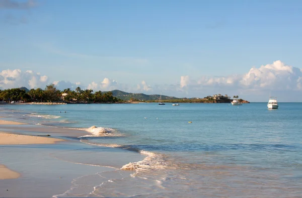 Městě Dickenson bay, antigua — Stock fotografie