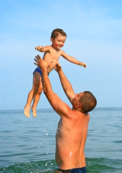 Happy family — Stock Photo, Image